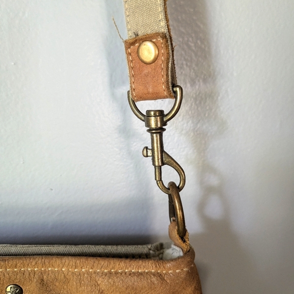 Myra Leather Western Crossbody Bag Cowhide Floral Print - Picture 6 of 12